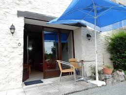 Cle Rouge Immobilieradvert Situated In A Pretty Lot Et Garonne Village This House Offers A Large Light And Airy Living Sp Roof Terrace Village Houses Terrace