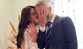 «ليس المؤمنُ بالطَّعَّانِ ولا باللَّعَّانِ. Ø¨Ø¹Ø¯ Ø®Ø·ÙˆØ¨ØªÙ‡Ø§ ÙØ§Ø·Ù…Ø© Ø§Ù„Ù…Ø¤Ù…Ù† ØªØ«ÙŠØ± Ø¬Ø¯Ù„Ø§ Ø¹Ù„Ù‰ Ù…ÙˆØ§Ù‚Ø¹ Ø§Ù„ØªÙˆØ§ØµÙ„ Ø§Ù„Ø§Ø¬ØªÙ…Ø§Ø¹ÙŠ