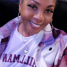 Talented Female Singer's Impressive Performance