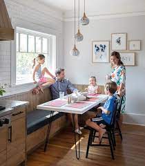 20 raisons d installer une banquette dans votre cuisine maison et demeure house and home magazine dining nook cozy breakfast nook