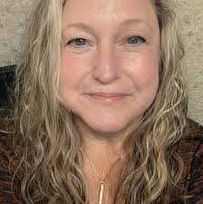 Can I have a good dinner with 900 calories left in my daily 1400 calorie  intake?