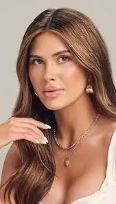 I will never not think Whitney is fake af.