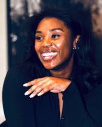 Alexis Fitzpatrick's Instagram, Twitter & Facebook