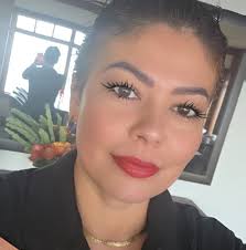 Contigo, ya disponible 🙏🏻❤️ esta tambien va con dedicatoria 😌  https://youtu.be/-s4HenGfa_4?si=LQSm0dhWiFpdmpTWm