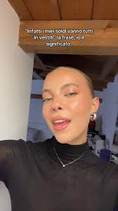 I Miei Soldi Vanno Tutti in Vestiti