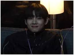 Möchten sie das endgültige profil von bts v (kim taehyung) kennen: Watch Video Bts Member V Aka Kim Taehyung S Surprise 25th Birthday Celebration K Pop Movie News Times Of India