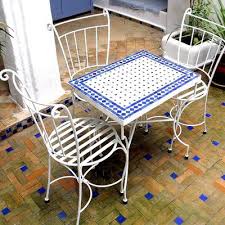 Choisissez votre nouvelle chaise en fer forgé chez pieds, la référence depuis ans chez les fabricants de mobilier pour affiner en stock, métallique, bois. Comment Entretenir Une Chaise En Fer Forge