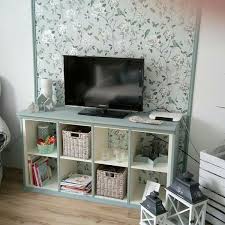 Ikea Expedit Hack Um Ein Altes Expedit Regal Hab Ich Einen Holzrahmen Bebastelt Aus Vorhandenen Leisten Und Weichholz Upcycelte Mobel Expedit Regal Tapezieren