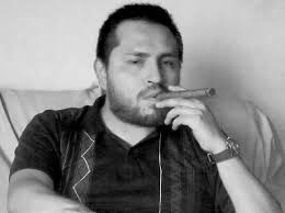 sol negro: EL ESPECTADOR INVISIBLE, IMPARCIAL & ESPECTRAL (RODRIGO'S LIRA  FRONTISPIECES) DE PAUL GUILLÉN, TRADUCIDO AL PORTUGUÉS