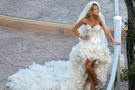 Joanna krupa nie należy do osób, które stronią od błysku fleszy i zaciekle bronią swojej prywatności. Bajkowy Slub Joanny Krupy Slub Modelki Z Romein Zago