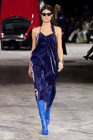 191,245 likes · 85 talking about this. Isabeli Fontana At The Off White Fw 20 Show Uno Models Barcelona Madrid