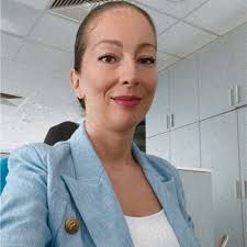 Postovani iz JP Pošta Srbije, molim vas za odgovor da li sam duzna da  platim bilo kakvu postarinu kada mi stigne vasa poruka da posiljku mogu  ocekivati u toku dana a posta