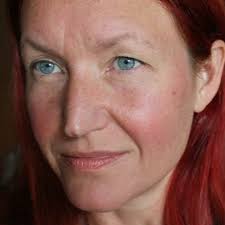 Crystal Hutchens's Instagram, Twitter & Facebook