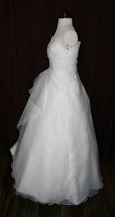 We did not find results for: Klassische Brautkleider Mels Gewaenderey