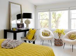 Black and white bedroom with color accents | gk office vibe in 2019. Bold Black And White Bedrooms With Bright Pops Of Color