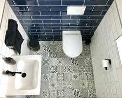 Gaste Wc Guest Bathroom Metrofliesen In 2020 Bath Mat Home Decor Decor