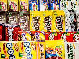 A trip to the concession stand might elicit memories of a first date—holding her hand, greasy with popcorn, in the dark theater, or the tug of your teeth on the licorice sticks you ordered as a. Candies That Used To Be Popular In American Movie Theaters