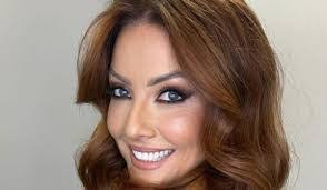 Catherine Halliday's Instagram, Twitter & Facebook