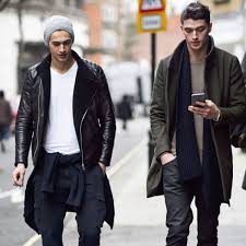 Date Outfits For Men 20 Best Outfits For Men To Wear On A Date In 2020 Mens Street Style Mens Outfits Mens Winter Fashion