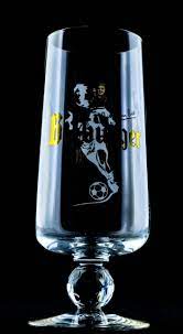 Gestalten sie ihr ganz persönliches etikett zum bekleben der 0,5l bitburger pils flasche und formulieren sie ihren eigenen text für sich selbst oder jemand anderen. Bitburger Bier Editionsglas Fussball Pokal Bierg
