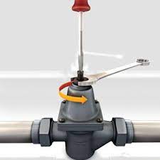 While having my plumber determine what to do about a leak in my water main (city water supply), he mentioned that i should probably replace my is there anything to his statement that a regulator over 5 years old should be replaced? Homeowners Clinic