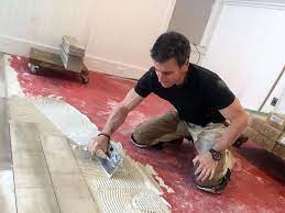 Laying large floor tiles level. How To Lay Tile In 6 Easy Steps Tips For Tilesetting Like A Pro