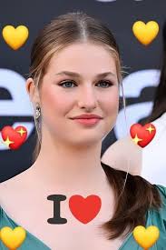 💞 Hello fan 🥰😘Follow me 💖💖 . . . . . . The history of #photography is  a captivating tale of innovation and creativity that spans nearly two  centuries. It all began