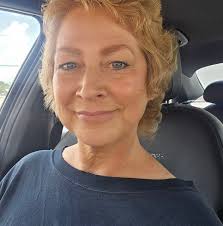 Kylie Jenner, the youngest Kardashian-Jenner sister, has a new look. And a  slew of new products to go along with it. https://nyti.ms/439Xahh