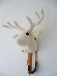 With his sweet red scarf, this adorable fellow is pudding is designed by lk favourite sachiyo ishii and uses simple stitches and shaping, so is suitable for knitters of all skill levels. Ravelry My Dear A Deer Trophy Pattern By Claire Garland