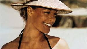 Depuis son divorce, rosalie vit avec césar, un homme riche. Cesar And Rosalie