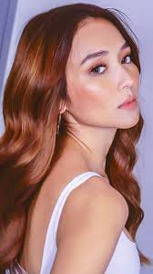 Commitment issues in relationships with cheating partners