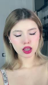 a que hora viste este video?💓