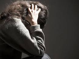 ذهب رجل إلى البحر فوجد فتاة تغرق وتطلب النجدة فقال لها اعطيني يديك فقالت اطلبها من أبي. ÙƒÙˆØ§Ù„ÙŠØ³ Ø§Ø®ØªØ·Ø§Ù ÙØªØ§Ø© ÙˆØ§ØºØªØµØ§Ø¨Ù‡Ø§ Ù„Ù…Ø¯Ø© 20 Ø¹Ø§Ù… ØµÙˆØª Ø§Ù„Ø¯Ø§Ø±