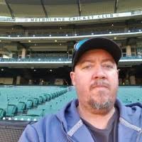 10+ "Derek Hilton" profiles