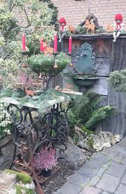 Weihnachtsdeko Draussen Altes Nahmaschinengestell Weihnachtsdeko Draussen Draussen Weihnachtsdeko