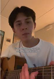 Folk Music Vibes: Enjoying Repeat Songs