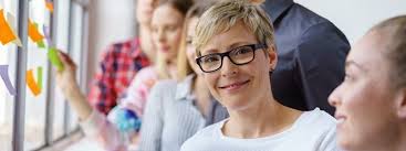 Insbesondere für teilnehmer/innen interessant, die seit vielen jahren in der branche tätig sind und ihre tätigkeit durch einen abschluss der ihk besiegeln wollen. Ihk Geprufte R Fachwirt In Fur Marketing Ihk Sgd Studiengemeinschaft Darmstadt