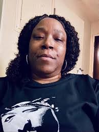 Latoria Hayes's Instagram, Twitter & Facebook