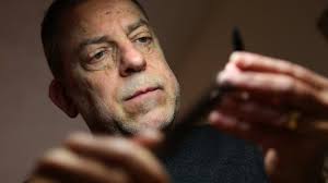 Mozart Minute: Randall Ellis (A Fickle Mistress)