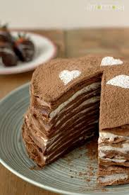Un Petit Gateau De Crepes Au Chocolat Pour Mardi Gras Http Www 750g Com Recettes Mardi Gras Htm Http Www 750g Chocolate Crepes Crepe Cake Cake Recipes