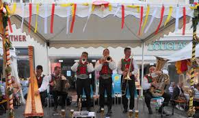 Последние твиты от mei liabste weis (@meiliabsteweis). Mei Liabste Weis Wikipedia