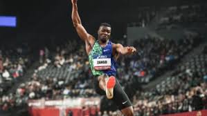 Yulimar rojas rompió el récord mundial de salto triple indoor con una marca de 15.43m en el meeting de madrid. Burkines Hugues Zango Establecio Nuevo Record De Salto Triple Bajo Techo En Aubiere Alairelibre Cl