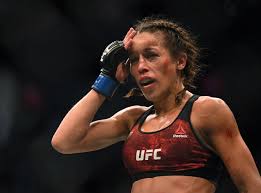 Blachowicz vs adesanya vs ufc 259 march, 06, 2021. Ufc Fighter Joanna Jedrzejczyk S Face Before And After Her Fight Is Absolutely Shocking