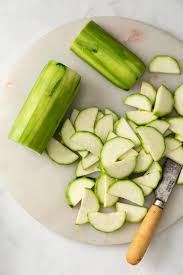 How does zucchini restaurant prepare their zucchini. Pakistani Zucchini Courgette Curry Tea For Turmeric