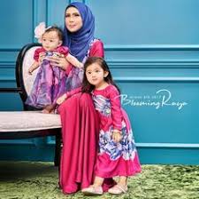 High quality lycra (tidak berbentuk di badan jika mengenakan ukuran yang tepat). 11 Baju Raya Online 2017 Ideas Muslimah Dress Fashion Mother Daughter Fashion