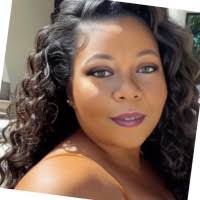 Tamara Stanford's Instagram, Twitter & Facebook