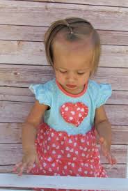 12 Must Have Easy Toddler Hairstyles In Two Minutes Or Less 12 Must Have Easy Hairstyles For 2020 Kucuk Cocuk Sac Modelleri Sevimli Kisa Sac Kiz Bebek Sac Modelleri