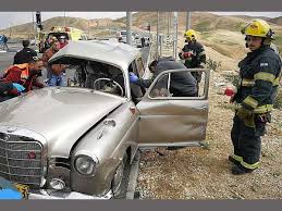 Movies, tv, celebs, and more. Colombian Blogger S World Tour On Classis Mercedes Benz Ends With Accident In West Bank Oneindia News