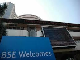 .hdfc asset management company ltd. Hdfc Amc Share Price Hdfc Amc Debuts At 58 Premium Lists At Rs 1 739 Times Of India