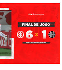 Víctor cuesta (internacional) wins a free kick in the defensive half. Los Mejores Memes De Olimpia Que Perdio 6 A 1 Con Inter De Porto Alegre Strikers Lado B